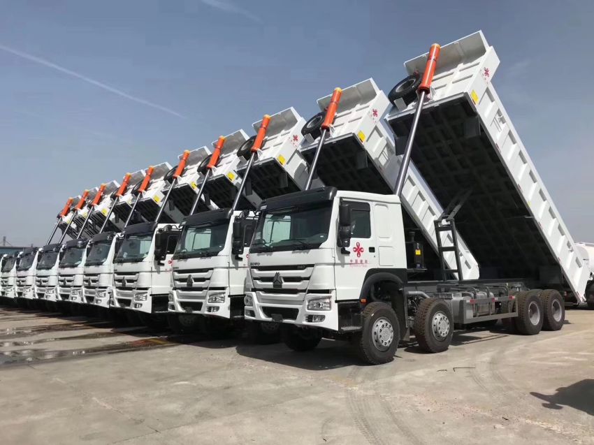 10 units howo dump truck loaded on the ship for Congo Customer