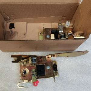 Cabin Right Door Lock WG1664340009 HOWO Cabin Parts for Sinotruk HOWO Parts