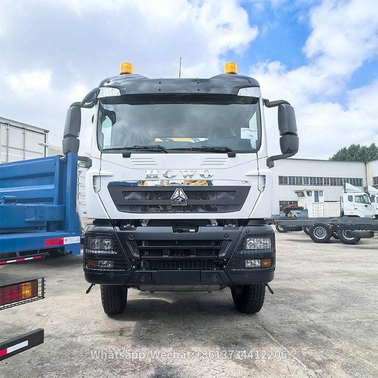Sinotruck Howo Tx 4x4 Small Light Duty Cargo Truck With Crane