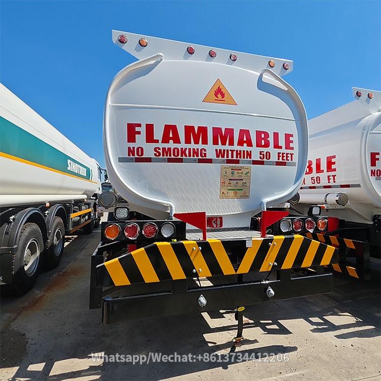 Sinotruck Howo Tx Heavy Duty 8x4 12wheeler Water Tank Truck