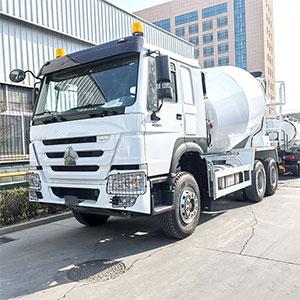 Sinotruck heavy duty Howo 6x4 10 wheeler mixer truck