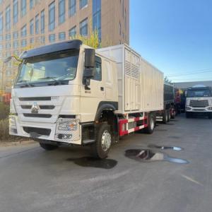 Sinotruk 4x2 6 Wheeler Howo Box Cargo Truck