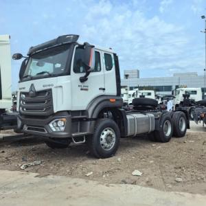 Sinotruk 6X4 10 Wheel Howo NX Tractor