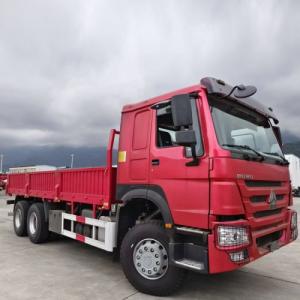 Sinotruk 6x4 400hp 10 Wheeler Howo Side Wall Cargo Truck 